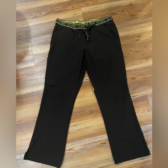 Med Couture Pants & Jumpsuits Med Couture Activate Scrub Bottoms